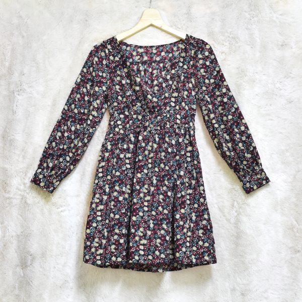 VINTAGE FLORAL MINI DRESS เดรสลายดอกคอวี