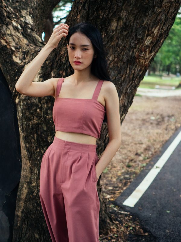 AYNIRISM Rose pink cotton linen cami crop top with Rose pink cotton linen wide crop pants เสื้อครอปสายเดี่ยวคอตตอนลินิน สีชมพู และ กางเกงขากว้างคอตตอนลินิน สีชมพู