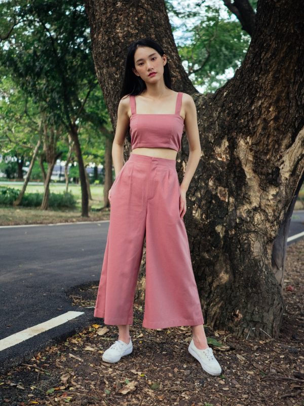 AYNIRISM Rose pink cotton linen cami crop top with Rose pink cotton linen wide crop pants เสื้อครอปสายเดี่ยวคอตตอนลินิน สีชมพู และ กางเกงขากว้างคอตตอนลินิน สีชมพู